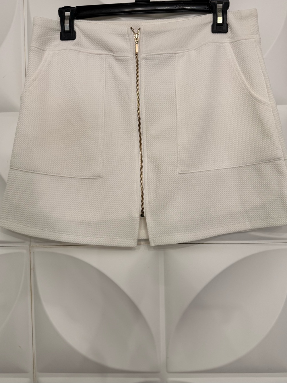 Haute Monde White Zip-Front Skirt